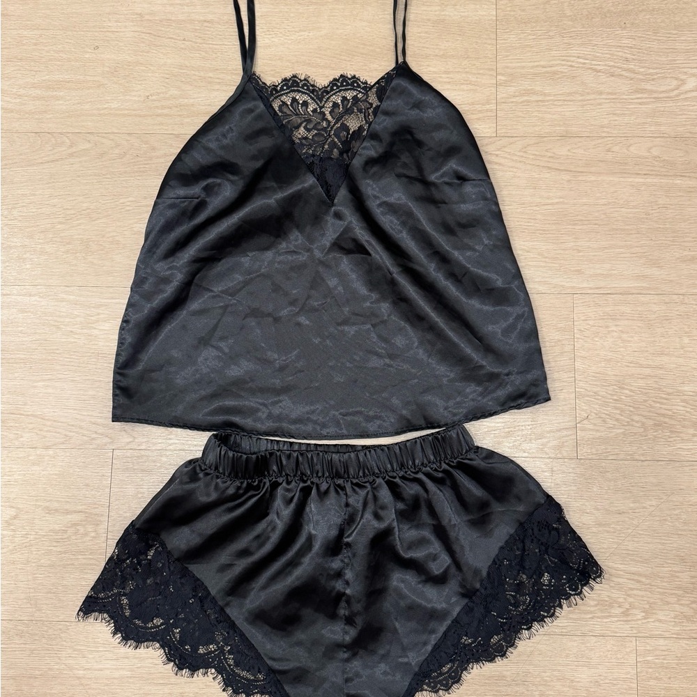 PrettyLittleThing Black Lace Trim Chemise Set